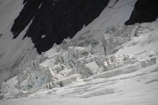 Огромный ледопад на Аккемском леднике. 